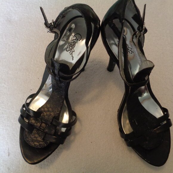 BEDROOM SHOES BLACK W 4 & 1/2 INCH HEELS ANKLE STRAPS BY CARLOS 9 - Picture 2 of 8